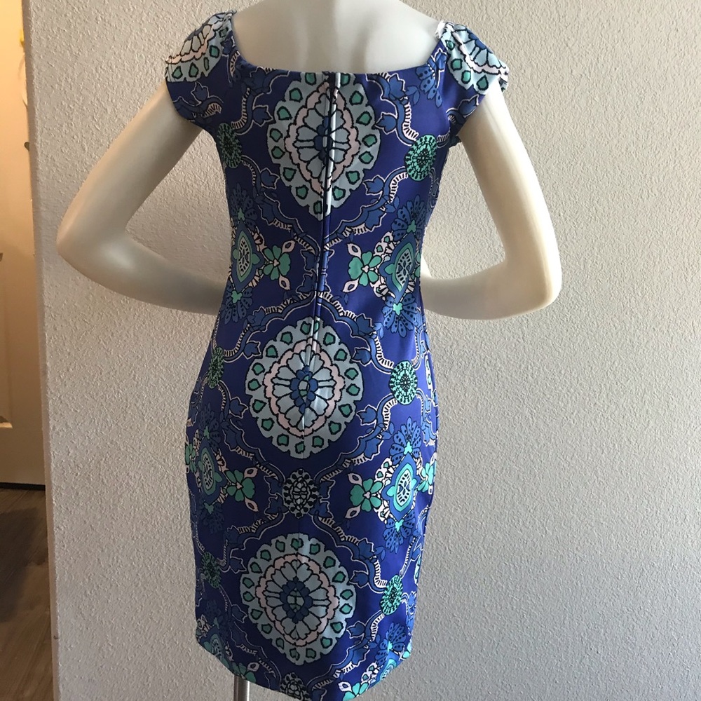 Zip Back Dress - Picture 4 of 6